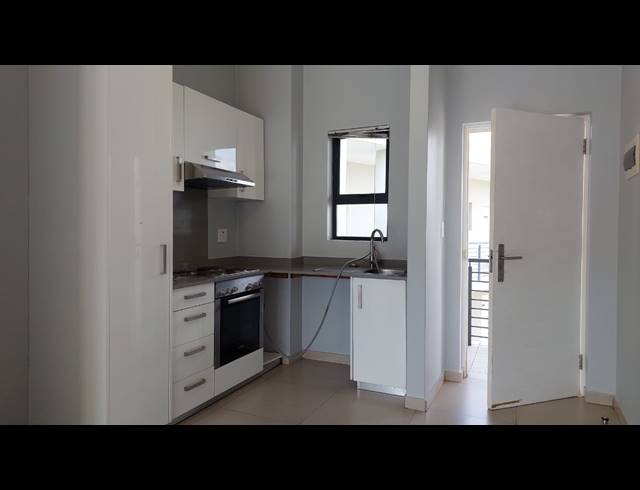 2 BEDROOM APARTMENT RENTED IN NORTH RIDING